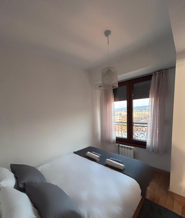 Apartments Empire - Adora Flatiron Skopje Extérieur photo